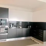 Spacious Corner Apartment With Sea View